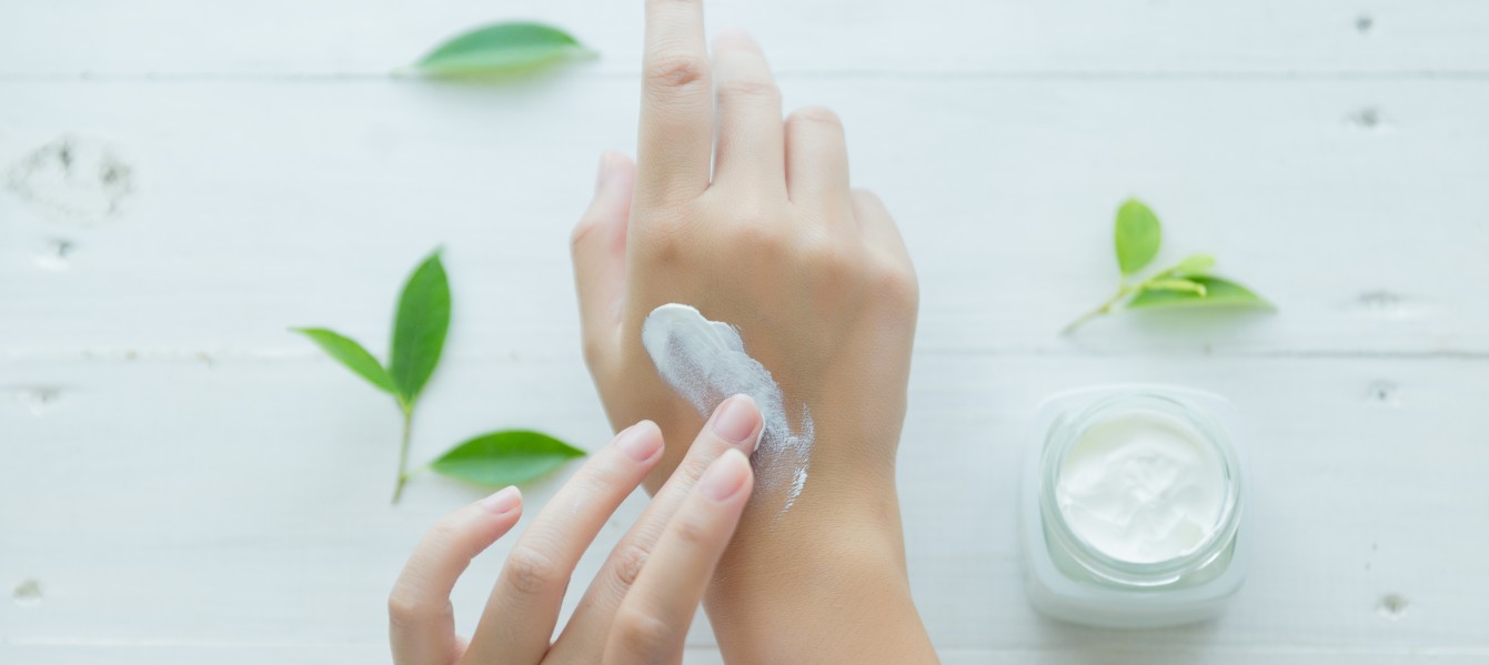 کرم مرطوب کننده دست