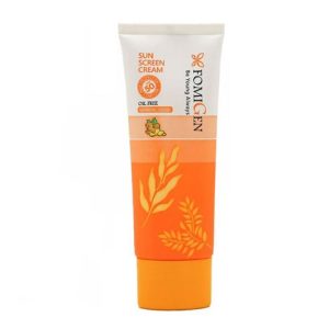 کرم ضد آفتاب فاقد چربی رنگی بژ طبیعی SPF50 انواع پوست فومیژن